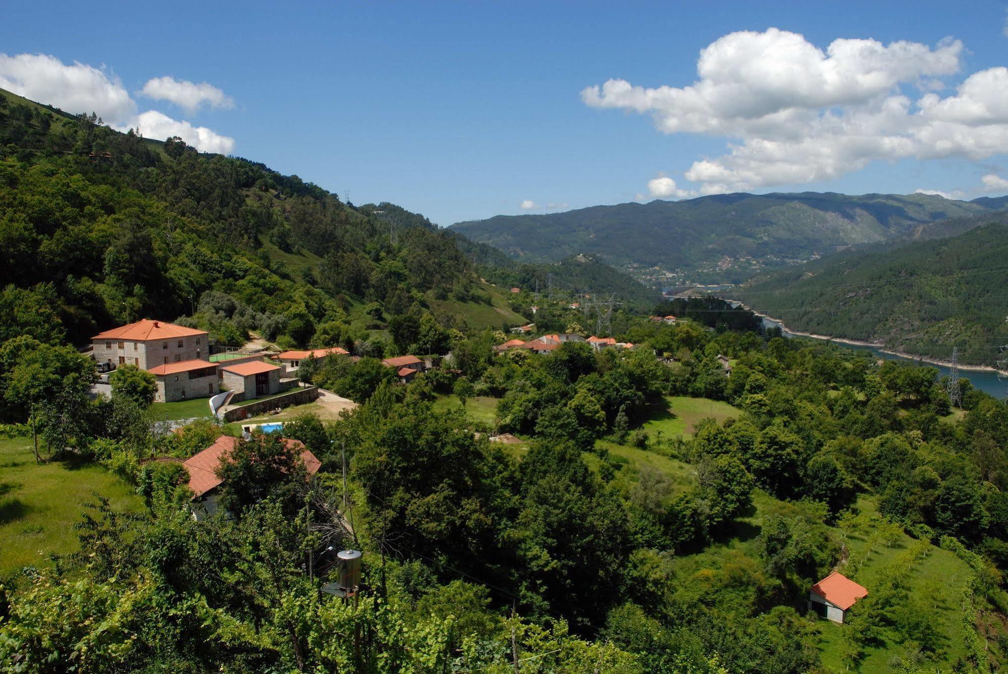 비에이라도미노 Aldeia Turistica De Louredo 게스트하우스 외부 사진