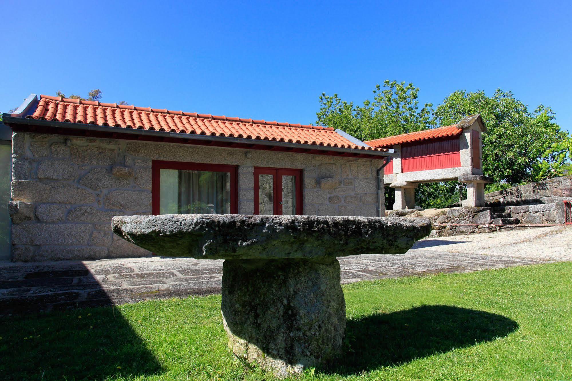 비에이라도미노 Aldeia Turistica De Louredo 게스트하우스 외부 사진